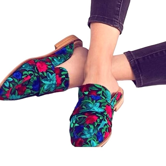 FREE PEOPLE At Ease Embroidered Brocade Slip On Flat Loafer Mules - Picture 3 of 15